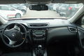 samochód osobowy Nissan zdjęcie 5