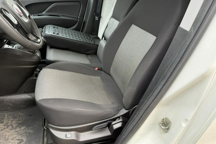 Fiat Doblo Maxi długi 1.4Tjet 120KM z Nowym LPG przebieg 65 tys km 3 miejscowy zdjęcie 11