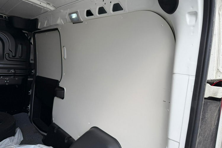 Fiat Doblo Maxi długi 1.4Tjet 120KM z Nowym LPG przebieg 65 tys km 3 miejscowy zdjęcie 24