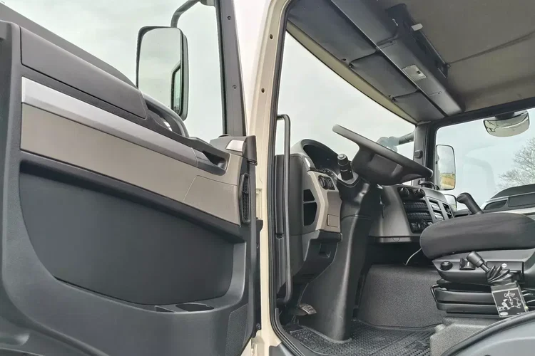 MAN TGM 18.250 4x4 / WYWROTKA 3 STR / PRZEBIEG 11 TYS KM / zdjęcie 17
