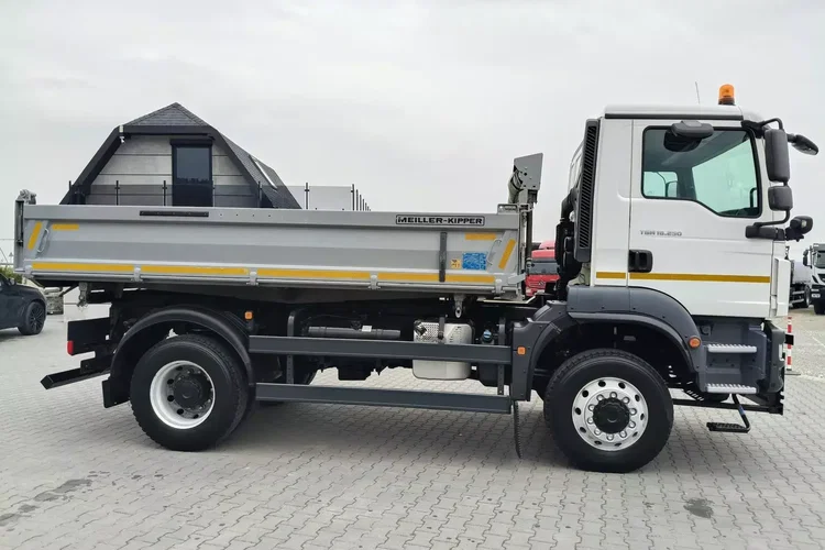 MAN TGM 18.250 4x4 / WYWROTKA 3 STR / PRZEBIEG 11 TYS KM / zdjęcie 9