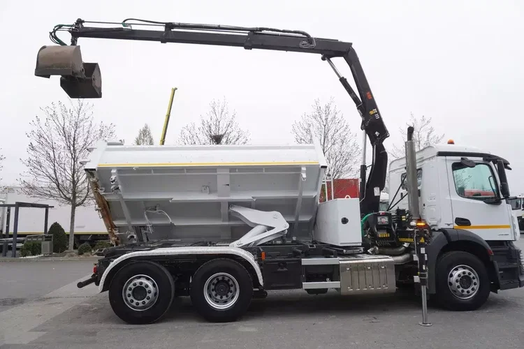 Mercedes Antos 2536 / 100 000 km / HDS 3.9 t HIAB XS 111 / wywrotka 2-stronna / oś skrętna zdjęcie 14