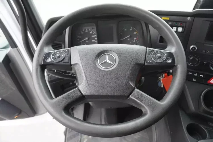 Mercedes Antos 2536 / 100 000 km / HDS 3.9 t HIAB XS 111 / wywrotka 2-stronna / oś skrętna zdjęcie 23