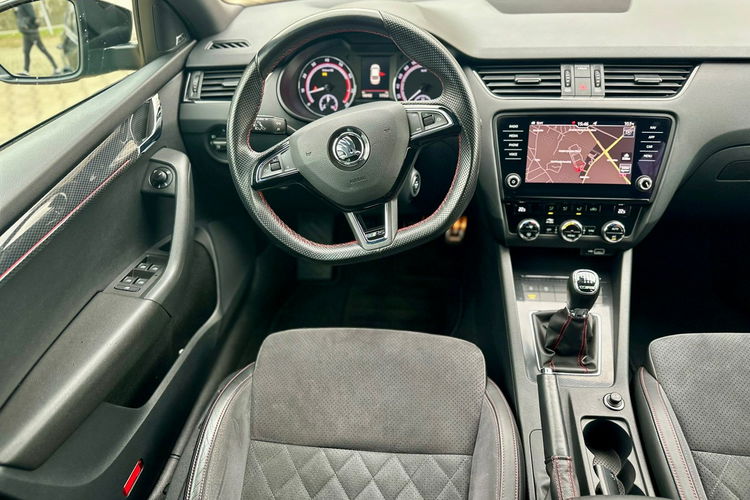 Skoda Octavia RS 244 KM zdjęcie 16