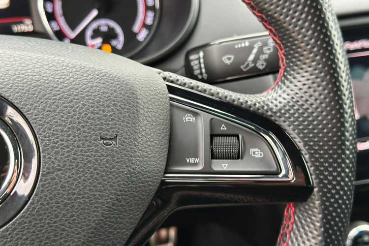 Skoda Octavia RS 244 KM zdjęcie 23
