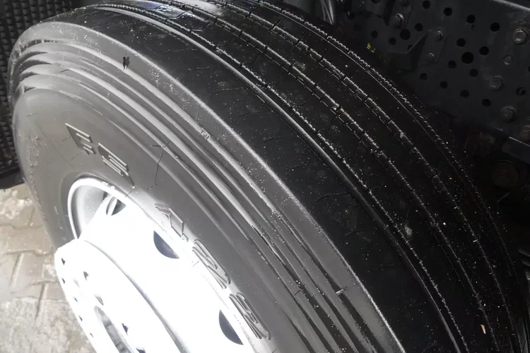 Mercedes ANTOS 2540 / 6x2 / HAKOWIEC 20t / EURO 6 / zdjęcie 50