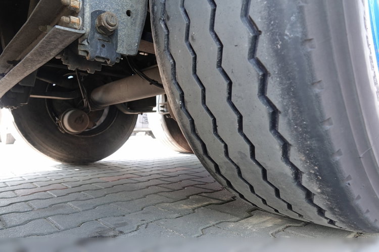 Schmitz -CARGOBULL / FIRANKA BURTOWA  / STANDARD / KOSZ NA PALETY /  OŚ PODNOSZONA  zdjęcie 22