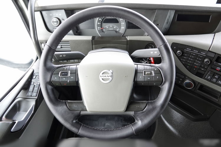 Volvo FH 460 / SPROWADZONY / PO KONTRAKCIE SERWISOWYM zdjęcie 27