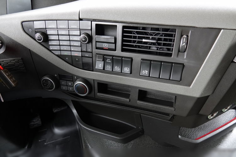 Volvo FH 460 / SPROWADZONY / PO KONTRAKCIE SERWISOWYM zdjęcie 29