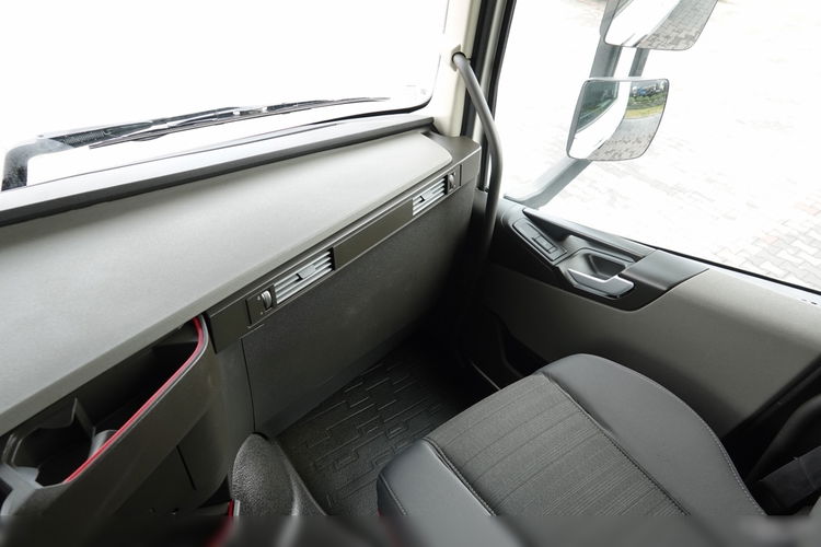 Volvo FH 460 / SPROWADZONY / PO KONTRAKCIE SERWISOWYM zdjęcie 31