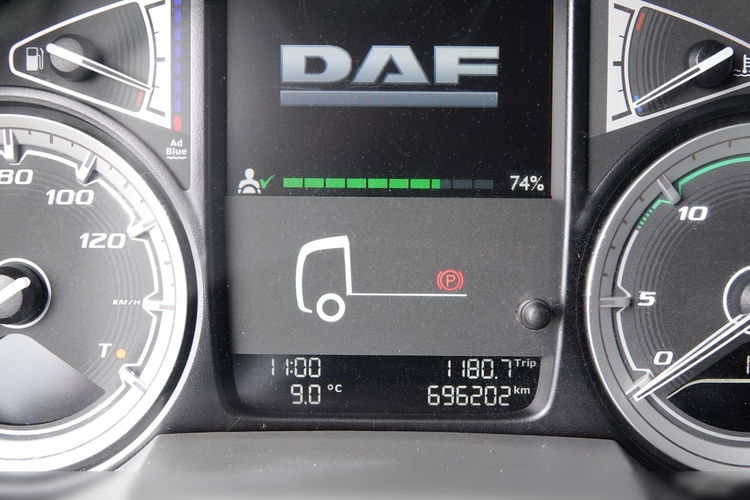 DAF XF 480 / SPACE CAB / 2018 R / SPROWADZONY / PO KONTRAKCIE SERWISOWYM zdjęcie 38