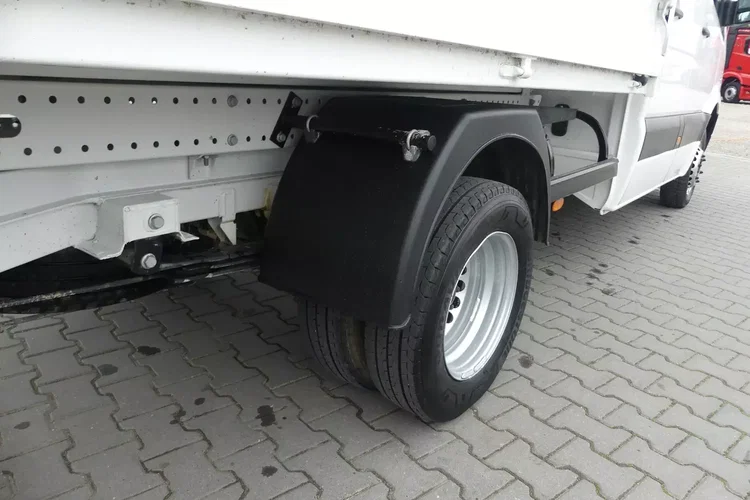 Volkswagen CRAFTER / DOKA / WYWROTKA / 7- OSOBOWY / DUBEL / zdjęcie 16