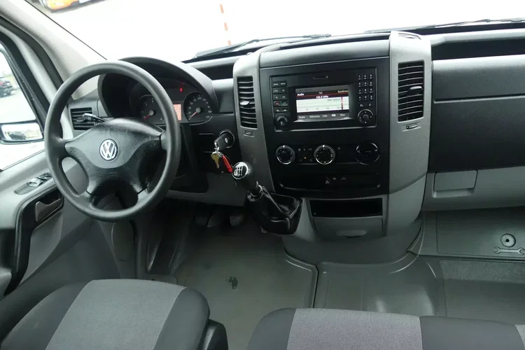 Volkswagen CRAFTER / DOKA / WYWROTKA / 7- OSOBOWY / DUBEL / zdjęcie 28