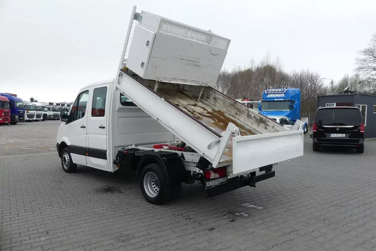 Volkswagen CRAFTER / DOKA / WYWROTKA / 7- OSOBOWY / DUBEL / zdjęcie 3
