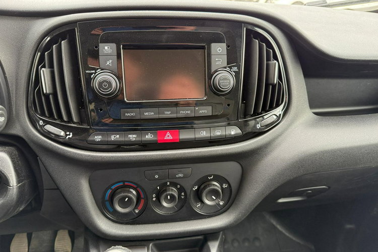 Fiat Doblo Maxi długi 1.4Tjet 120KM z Nowym LPG przebieg 54 tys km 3 miejscowy zdjęcie 19