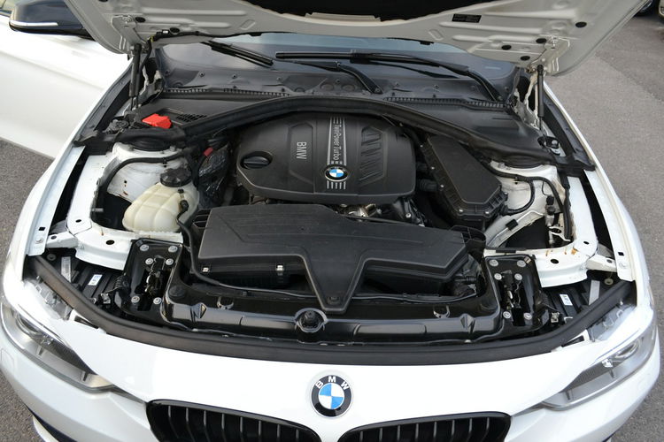 BMW 320 Xenon 163KM Skóra Podgrz. Fotele SPORT Zarejestrowany zdjęcie 14