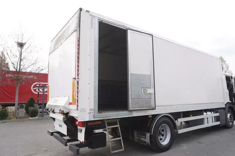 Scania P250 17 EPAL / 19t / 50 tys.km / kab. sypialna / winda Dhollandia 2t zdjęcie 10