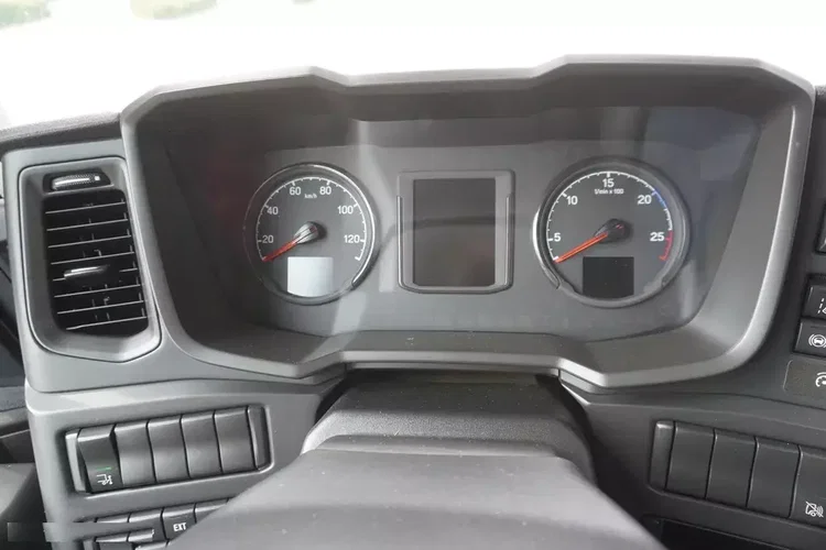 Scania P250 17 EPAL / 19t / 50 tys.km / kab. sypialna / winda Dhollandia 2t zdjęcie 20