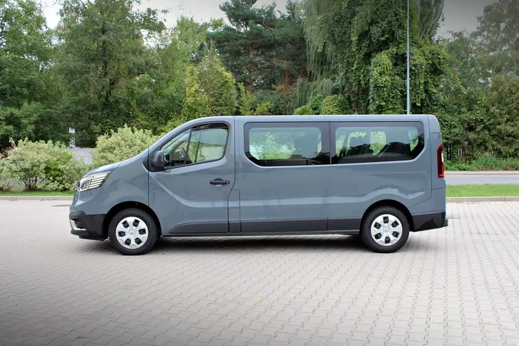 Renault trafic zdjęcie 2