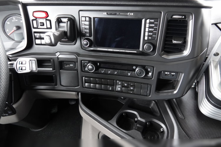 Scania R 450 / RETARDER / KLIMA POSTOJOWA / NISKA KABINA  / PO KONTRAKCIE SERWISOWYM zdjęcie 31