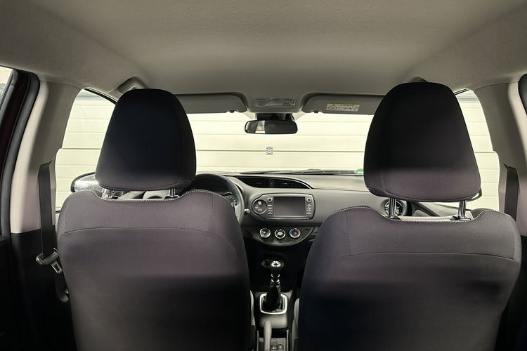 Yaris Toyota Yaris 1.5 Benz Lift Team D Bardzo zadbana Opłaty GWARANCJA zdjęcie 15