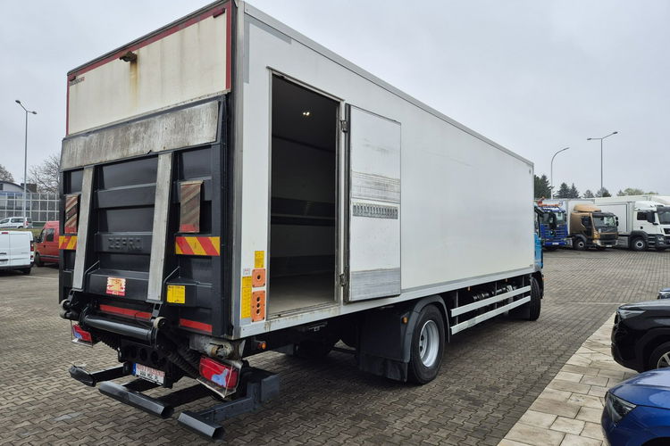 TGM MAN TGM 15.250 /KONTENER IZOTERMA /IGLOOCAR/WEBASTO PAKA + KABINA /E6 zdjęcie 52
