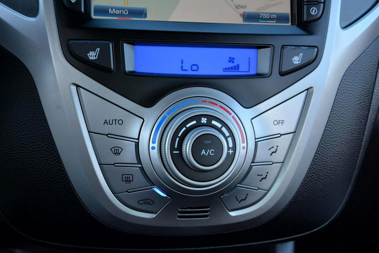 ix20 Lift Automat Navi Kamera Premium Ledy 2XParktroniC Aso Hyundai zdjęcie 31