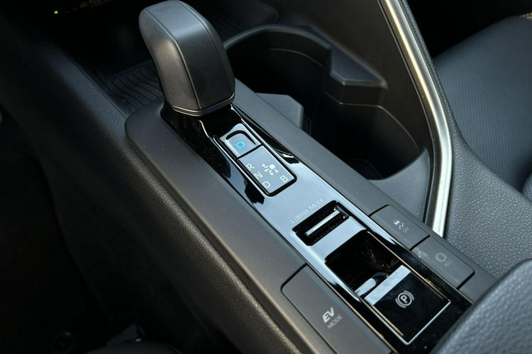 Toyota C-HR 2.0 HSD 196KM EXECUTIVE Premiere Edition, salon Polska, FV23% zdjęcie 17