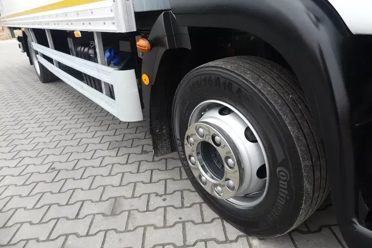 Iveco EURO CARGO 120-220 / KONTENER 7.30 + WINDA / EURO 6 / NISKI PRZEBIEG / zdjęcie 12
