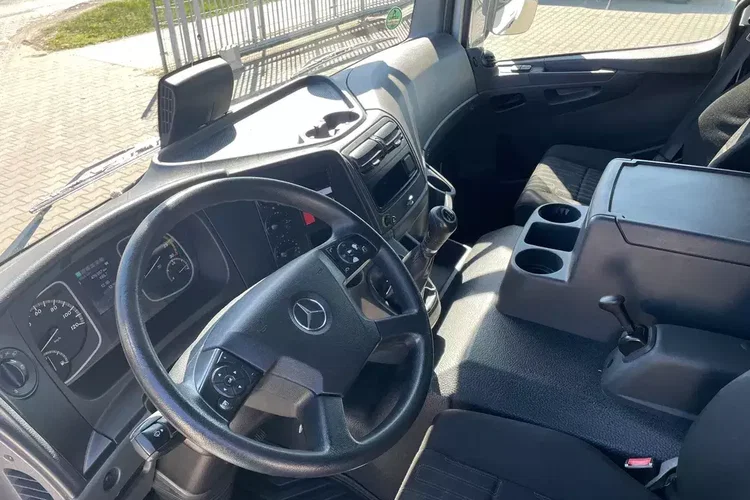 Mercedes ATEGO 1224, KONTENER / WINDA / KLIMA zdjęcie 8