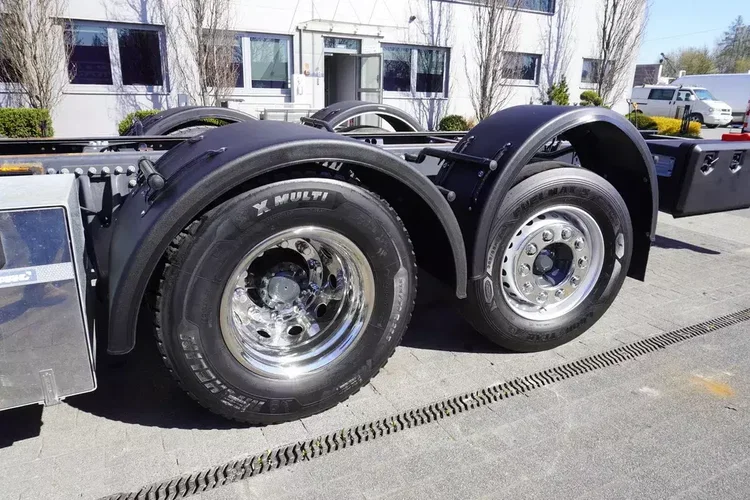 Renault Volvo T520 DTI 13 6x2 / Rama 8.3 m / 2022 / oś skrętna zdjęcie 11