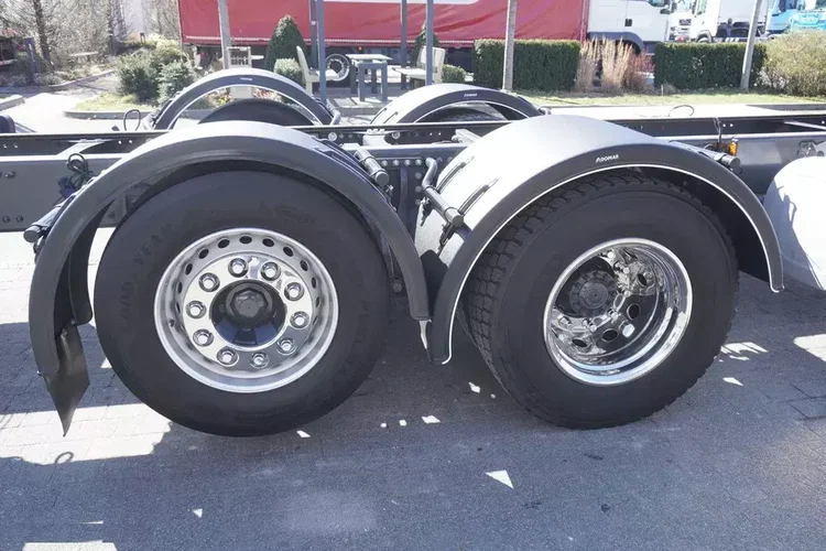 Renault Volvo T520 DTI 13 6x2 / Rama 8.3 m / 2022 / oś skrętna zdjęcie 12