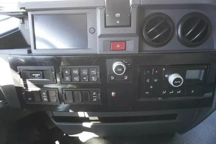 Renault Volvo T520 DTI 13 6x2 / Rama 8.3 m / 2022 / oś skrętna zdjęcie 22