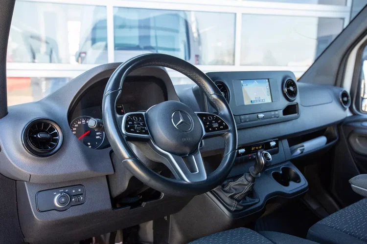 Mercedes Sprinter 317 L4H2 EKSTRA DŁUGI 15, 5 m3 zdjęcie 11