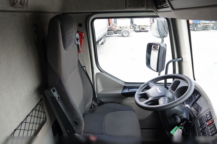 DAF LF 250 / 4X2 / SKRZYNIOWY - 7.30 + HDS HYVA HB 150X/ STEROWANIE RADIOWE / ROTATOR / MAX UDŹWIG: 5200 KG / EURO 6 zdjęcie 34