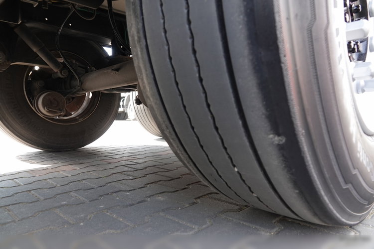 Krone / CHŁODNIA  / CARRIER VECTOR 1550 / DOPPELSTOCK / PALECIARA  / OŚ PODNOSZONA / 2020 R  zdjęcie 22