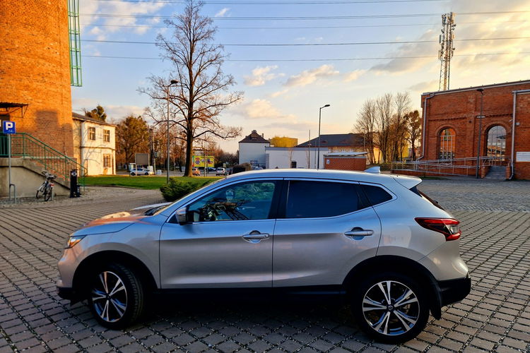 Nissan Qashqai Kamera cofania. Ledy. Navigacja. Asystent pasa ruchu zdjęcie 10