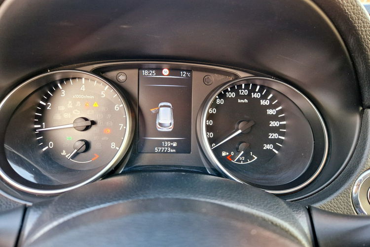 Nissan Qashqai Kamera cofania. Ledy. Navigacja. Asystent pasa ruchu zdjęcie 21
