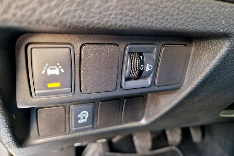 Nissan Qashqai Kamera cofania. Ledy. Navigacja. Asystent pasa ruchu zdjęcie 23