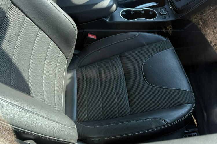 Ford Kuga 2.0tdci 163 KM 4x4 automat Titanium bezwypadkowa serwis zamiana gwar zdjęcie 12