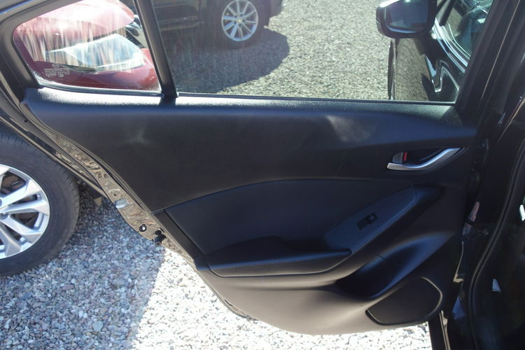 3 Mazda 3 zdjęcie 10