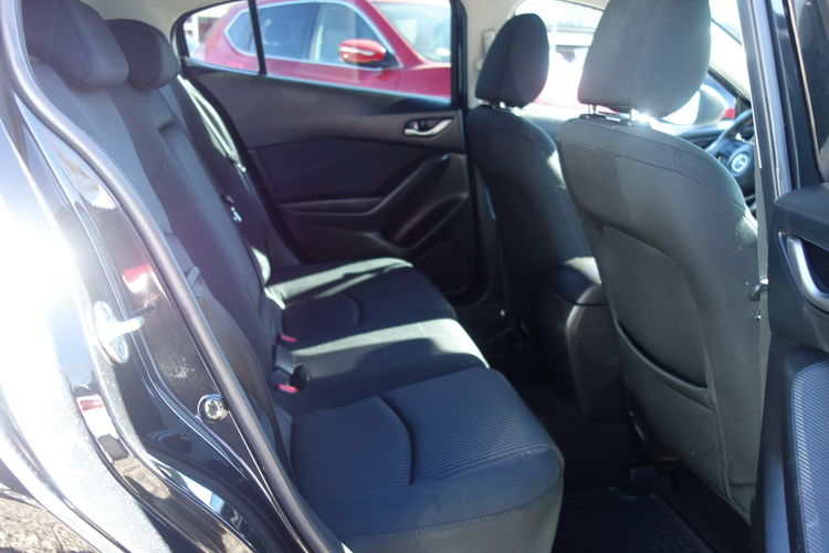 3 Mazda 3 zdjęcie 12