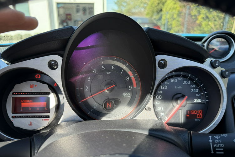 Nissan 370 Z Zadbany Bezwypadkowy Niski oryginalny przebieg zdjęcie 12
