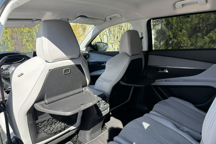 Peugeot 5008 Zadbany z oryginalnym niskim przebiegiem zdjęcie 12