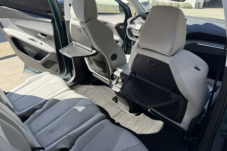 Peugeot 5008 Zadbany z oryginalnym niskim przebiegiem zdjęcie 19