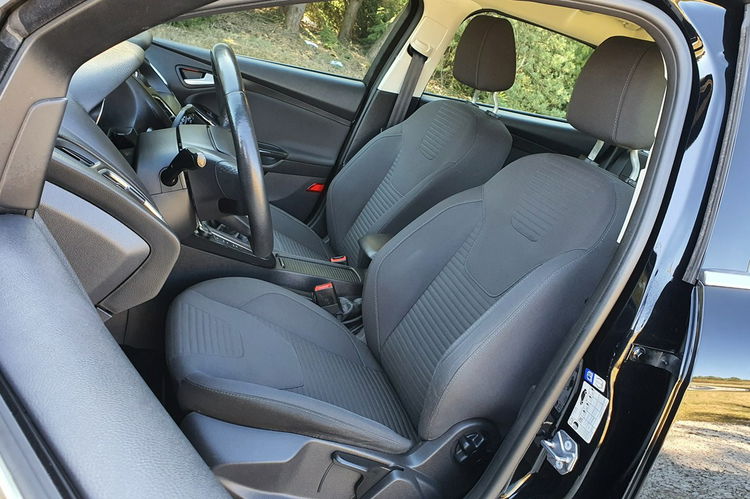 Ford Focus 2.0 TDCi 150KM # Titanium # Climatronic # Navi SYNC 3 # Park Assist zdjęcie 6