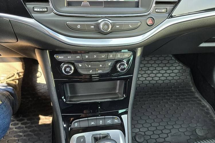 Opel Astra zdjęcie 14