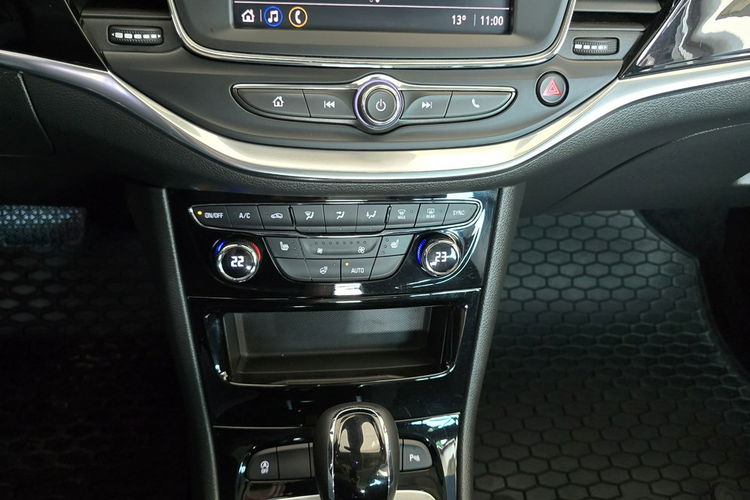 Opel Astra zdjęcie 19