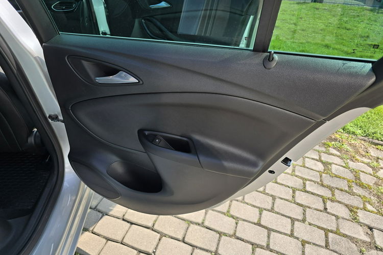 Opel Astra zdjęcie 26