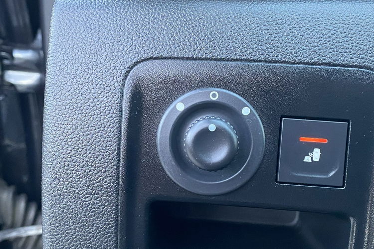 Dacia Duster Kamera360+Navi+Martwe pole+LEDY+Grzane fotele zdjęcie 18